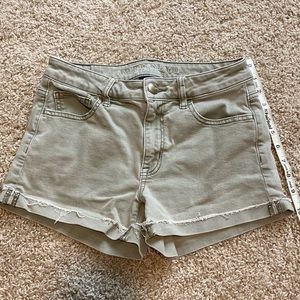 American Eagle Outfitters Green Hi-Rise Shortie